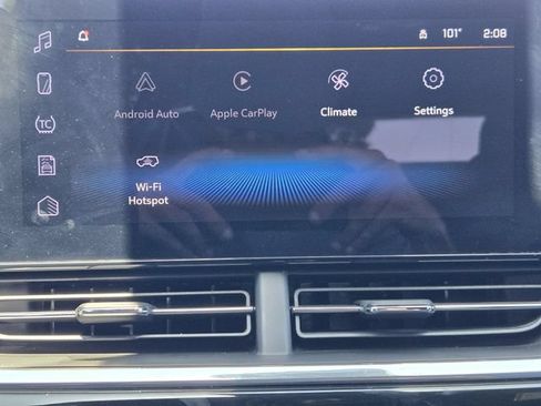 Certified 2025 Chevrolet Trax RS w/ Sunroof Package FWD image 10