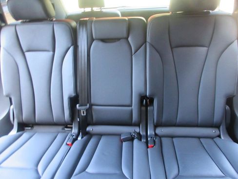 Used 2026 Audi Q7 3.0T Premium Plus w/ Premium Plus Package AWD/4WD image 42