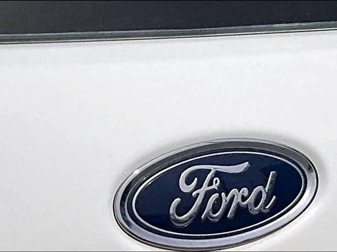 Used 2021 Ford EcoSport S image 9