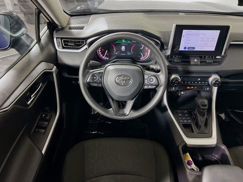 Certified 2025 Toyota RAV4 XLE image 20