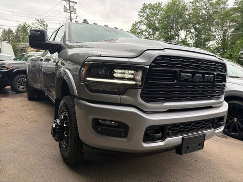 Used 2024 RAM 3500 Limited w/ Night Edition AWD/4WD image 3