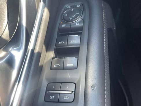 Used 2022 Chevrolet Tahoe Premier AWD/4WD image 26