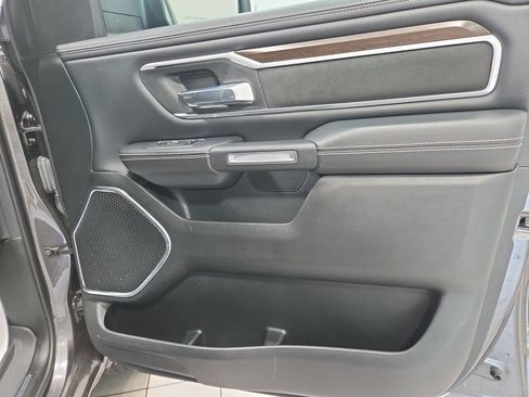 Used 2022 RAM 1500 Laramie AWD/4WD image 19