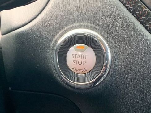 Used 2020 Nissan Pathfinder SL image 26