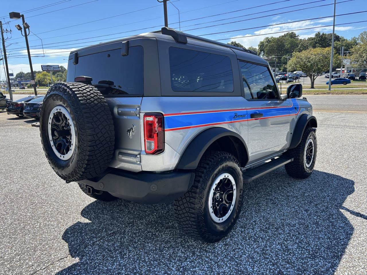 Used 2024 Ford Bronco Big Bend w/ Sasquatch Package AWD/4WD image 5