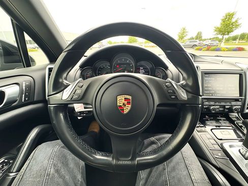 Used 2013 Porsche Cayenne AWD/4WD image 17