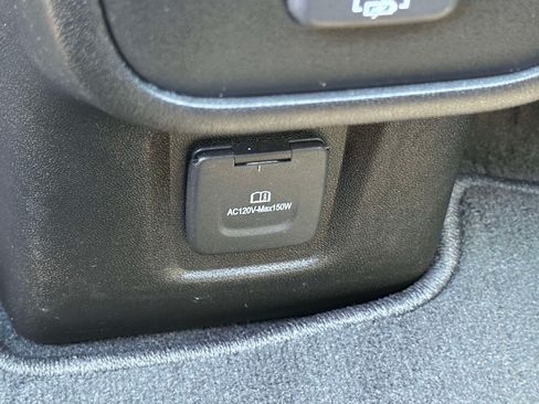 Used 2021 Chevrolet Equinox Premier AWD/4WD image 12