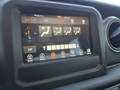 Used 2023 Jeep Wrangler Sport AWD/4WD image 17