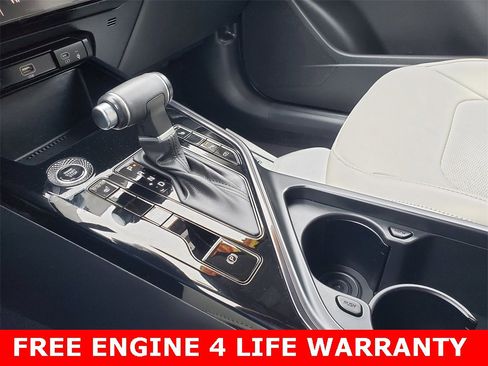 Certified 2024 Kia Niro EX image 27
