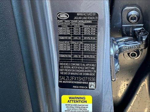 Used 2025 Land Rover Range Rover Evoque Dynamic SE image 35