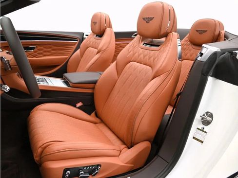 Certified 2024 Bentley Continental GT Azure AWD/4WD image 16