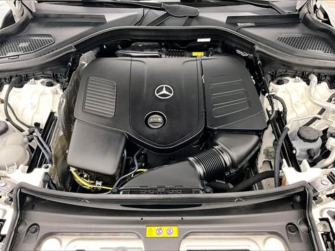 Certified 2025 Mercedes-Benz GLC 350e 4MATIC image 9