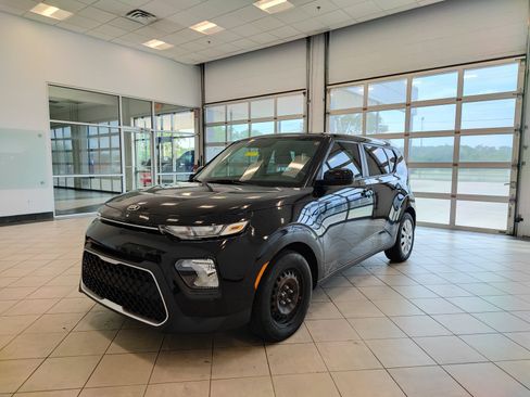 Used 2020 Kia Soul LX FWD image 7