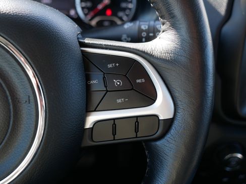 Used 2023 Jeep Renegade Altitude w/ Convenience Group I image 30