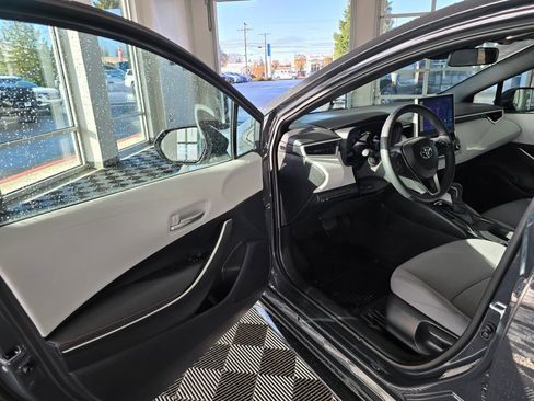 Certified 2025 Toyota Corolla FX image 18