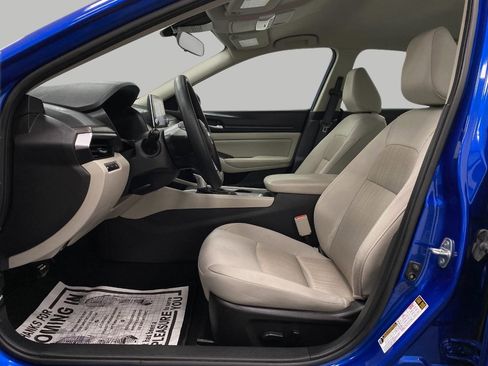 Certified 2025 Nissan Altima 2.5 SV FWD image 25