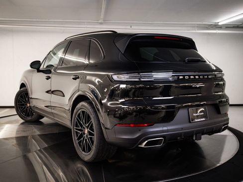 New 2026 Porsche Cayenne AWD/4WD image 3