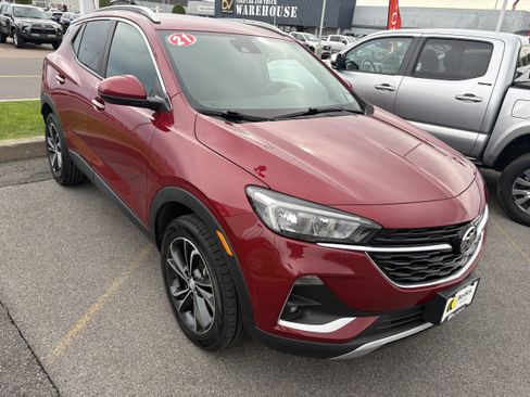 Used 2021 Buick Encore GX Select AWD/4WD image 2