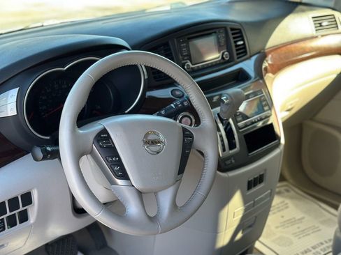 Used 2016 Nissan Quest SV image 8