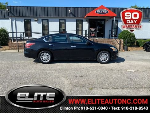 Used 2013 Nissan Altima 2.5 S FWD image 1