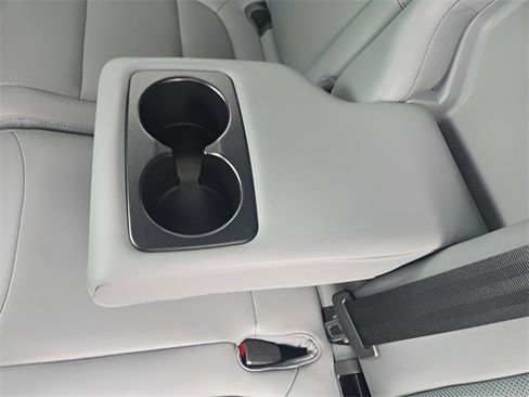 Used 2022 Lincoln Corsair AWD w/ Equipment Group 101A image 26