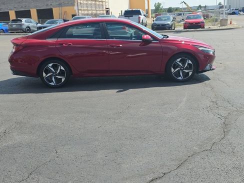 Used 2023 Hyundai Elantra Limited w/ Cargo Package FWD image 9