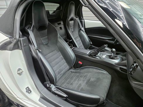 Used 2023 MAZDA MX-5 Miata Club w/ Brembo/BBS Recaro Package RWD image 15