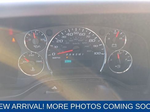 Used 2024 GMC Savana 2500 w/ Driver Convenience Package image 17