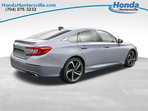 Used 2022 Honda Accord Sport image 8