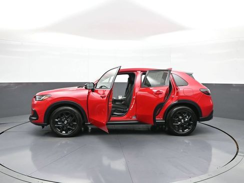 Certified 2025 Honda HR-V Sport image 41