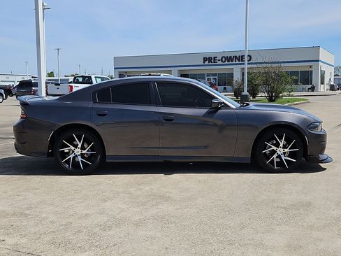 Used 2022 Dodge Charger GT image 2