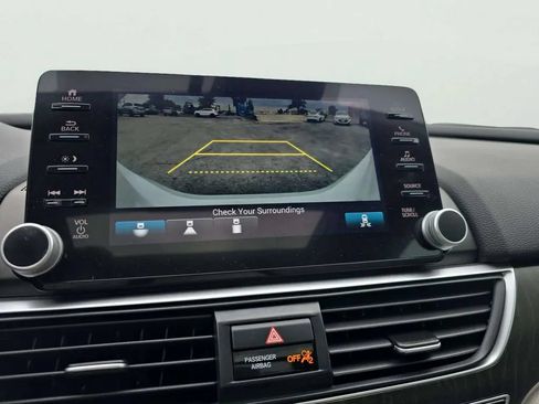Used 2019 Honda Accord LX image 10