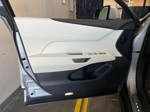 New 2026 Lexus ES 350e FWD image 37