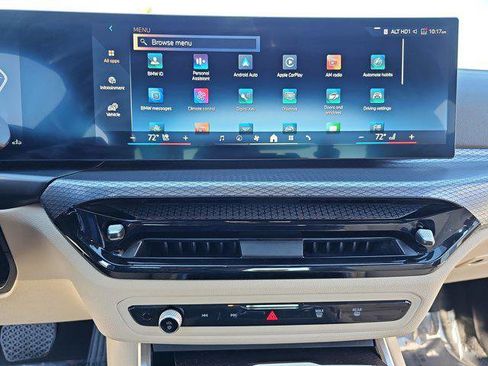 Used 2025 BMW 330i xDrive xDrive w/ M Sport Package image 21