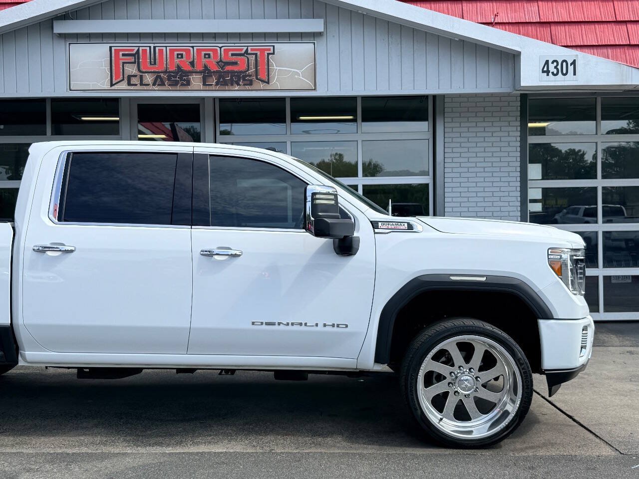 Used 2023 GMC Sierra 2500 Denali w/ Denali Ultimate Package AWD/4WD image 12