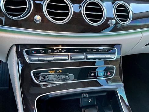 Used 2023 Mercedes-Benz E 450 4MATIC Sedan image 28