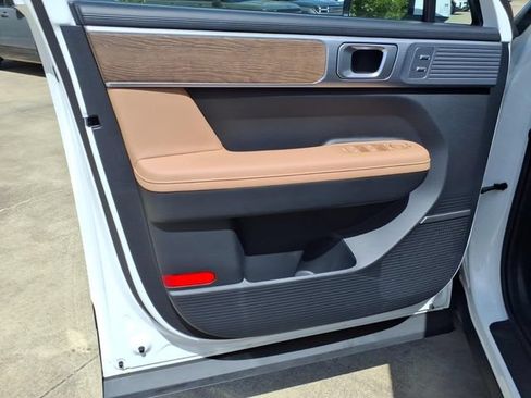 New 2027 Hyundai Santa Fe Limited FWD image 23