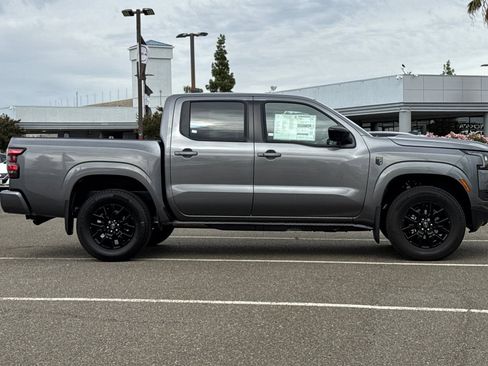 New 2026 Nissan Frontier SV w/ Tow Package AWD/4WD image 3