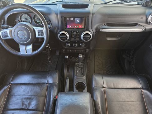 Used 2011 Jeep Wrangler 70th Anniversary w/ Connectivity Group image 9