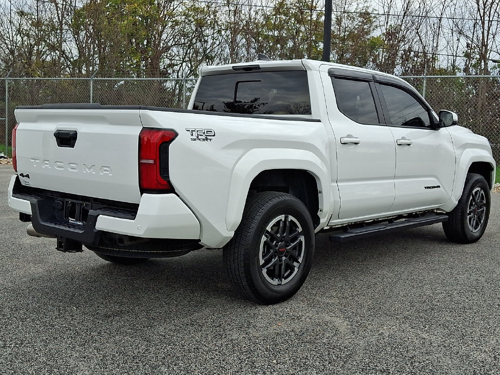 Used 2024 Toyota Tacoma TRD Sport w/ TRD Sport Upgrade Package AWD/4WD image 9