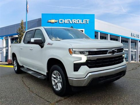 Used 2022 Chevrolet Silverado 1500 LT image 1