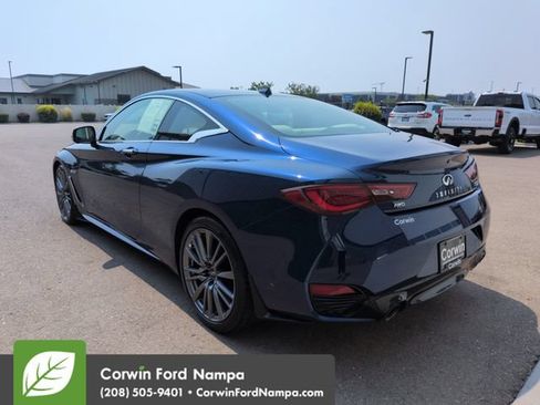 Used 2017 INFINITI Q60 Red Sport 400 AWD/4WD image 5