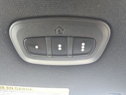 Used 2022 RAM 2500 Limited image 32