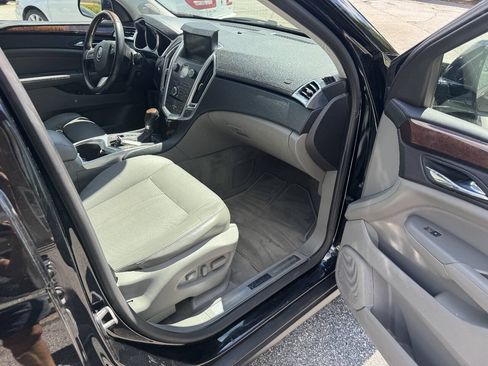 Used 2011 Cadillac SRX Luxury AWD/4WD image 16