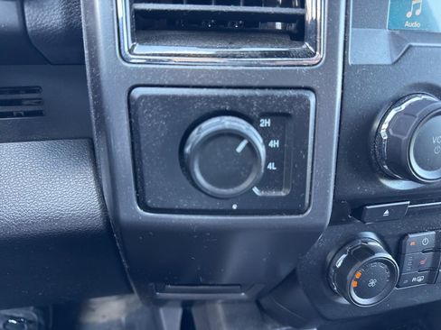 Used 2018 Ford F150 XLT w/ Equipment Group 302A Luxury AWD/4WD image 19