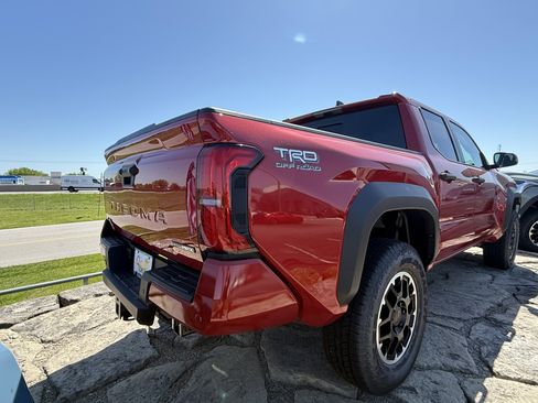 New 2026 Toyota Tacoma TRD Off-Road AWD/4WD image 3