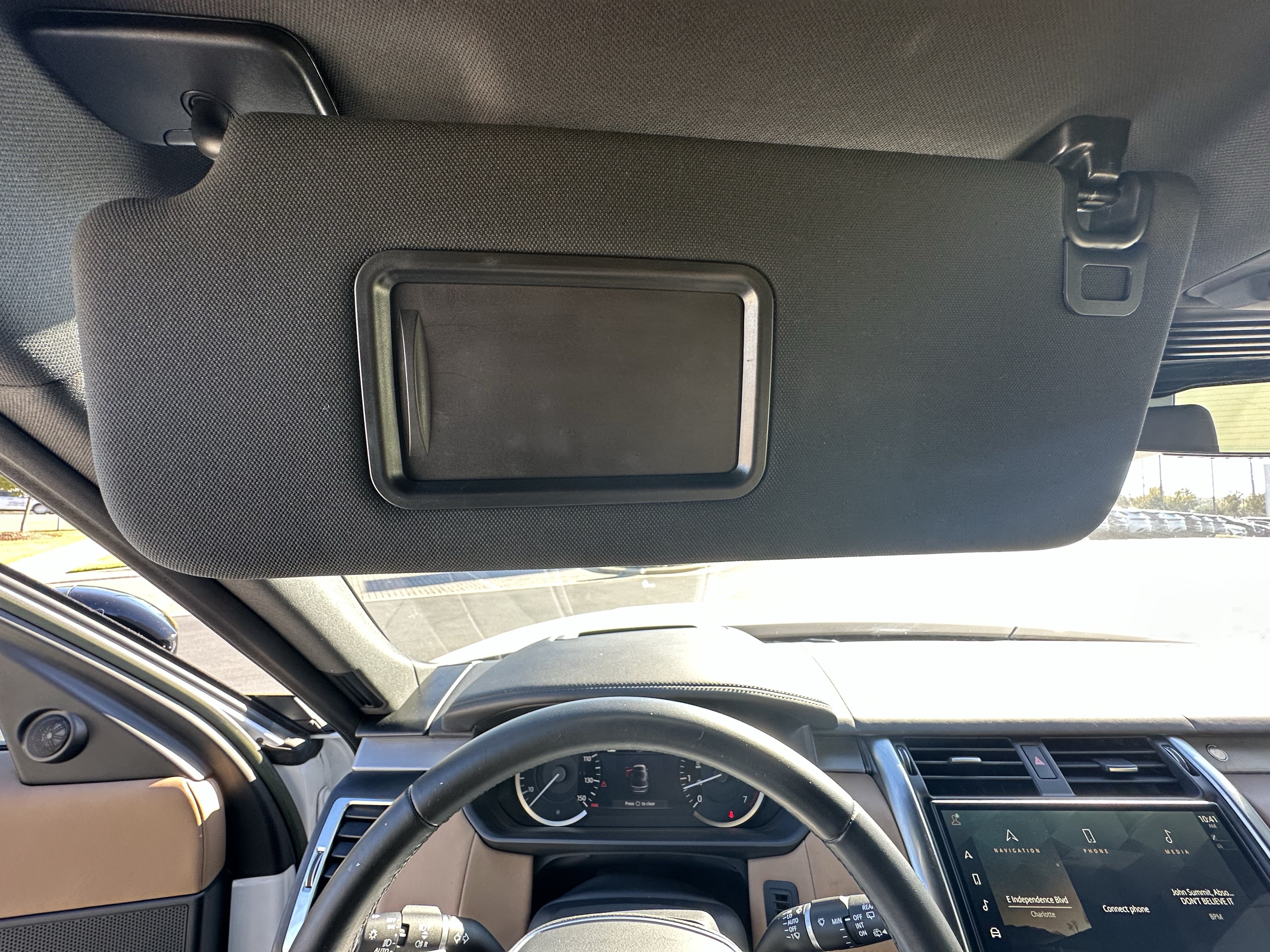 Certified 2023 Land Rover Discovery S R-Dynamic AWD/4WD image 21