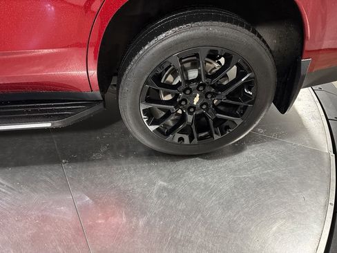 Used 2022 Chevrolet Tahoe LT w/ Luxury Package image 12