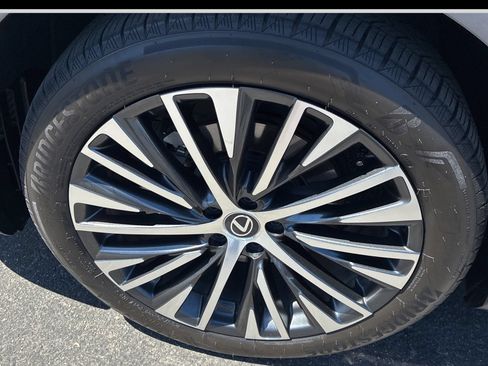 Used 2023 Lexus RX 350 w/ Cold Area Package AWD/4WD image 10