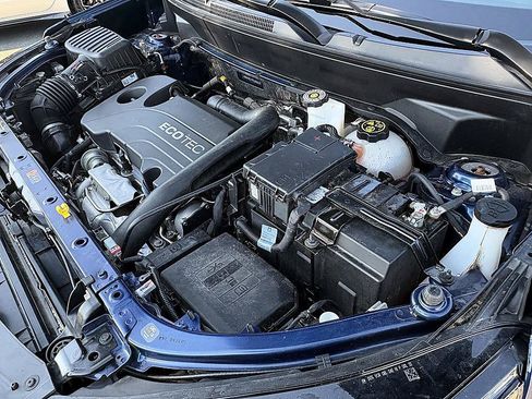 Used 2022 Chevrolet Equinox LT FWD image 27
